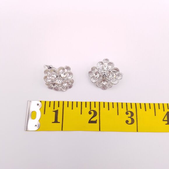 Vtg Sarah Coventry Clip On Earrings Silver Tone Floral Clear Rhinestone Textured - Picture 7 of 7